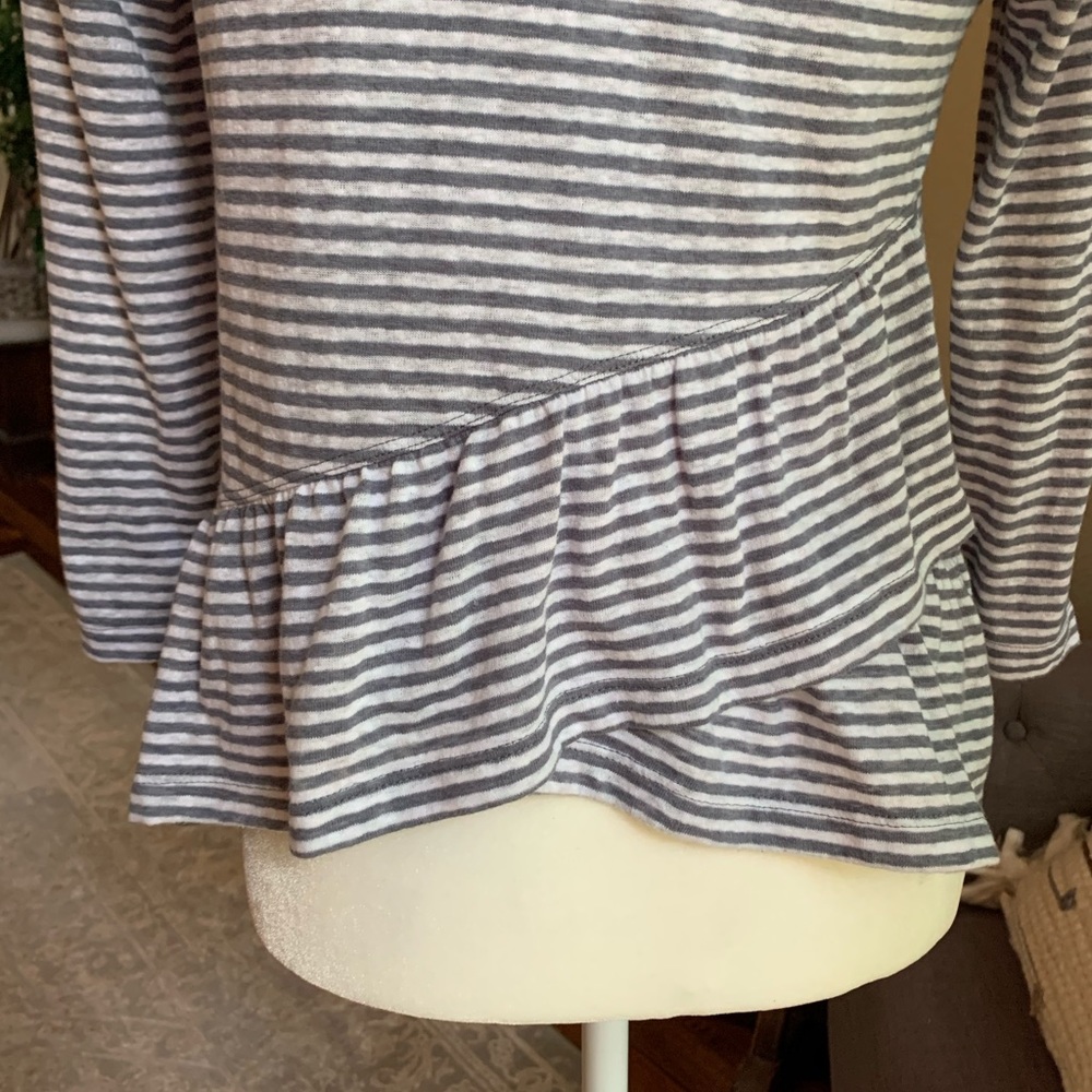 Abercrombie & Fitch stripped shirt. Size: M - Picture 4 of 14